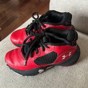 Toddler boys Under Armor sneakers size 11